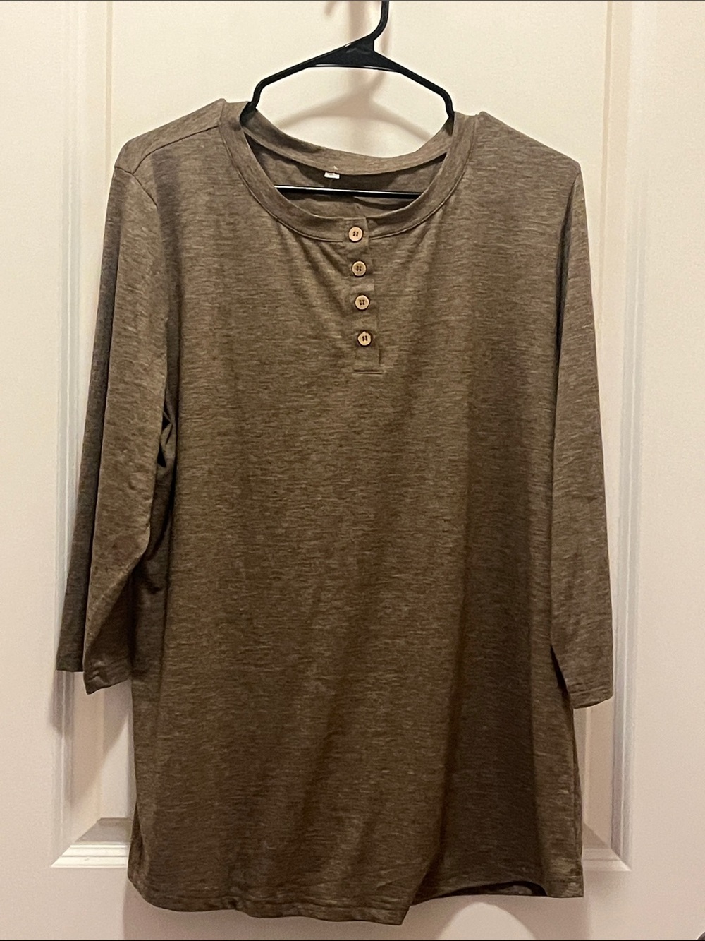 (NWT) Women's Olive Long-Sleeve Henley Tee with Button Placket